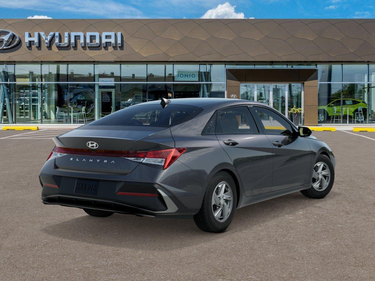 Hyundai Elantra Se - Thumbnail 16