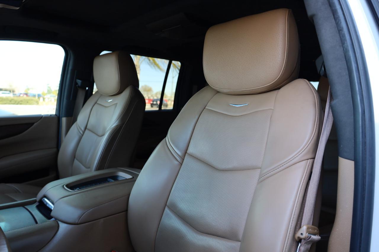 Cadillac Escalade Esv2Wd 4Dr Platinum - Thumbnail 6