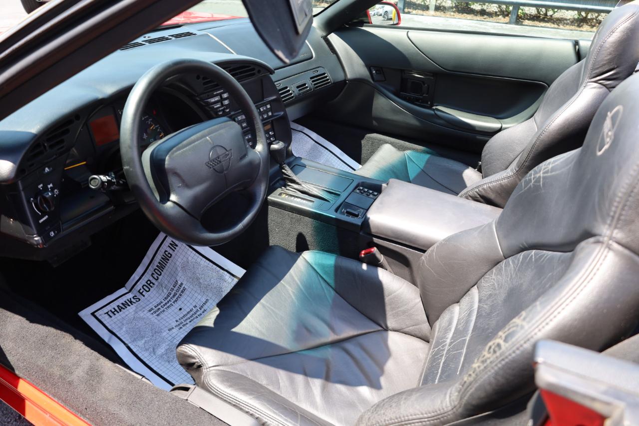 Chevrolet Corvette2Dr Convertible - Thumbnail 10