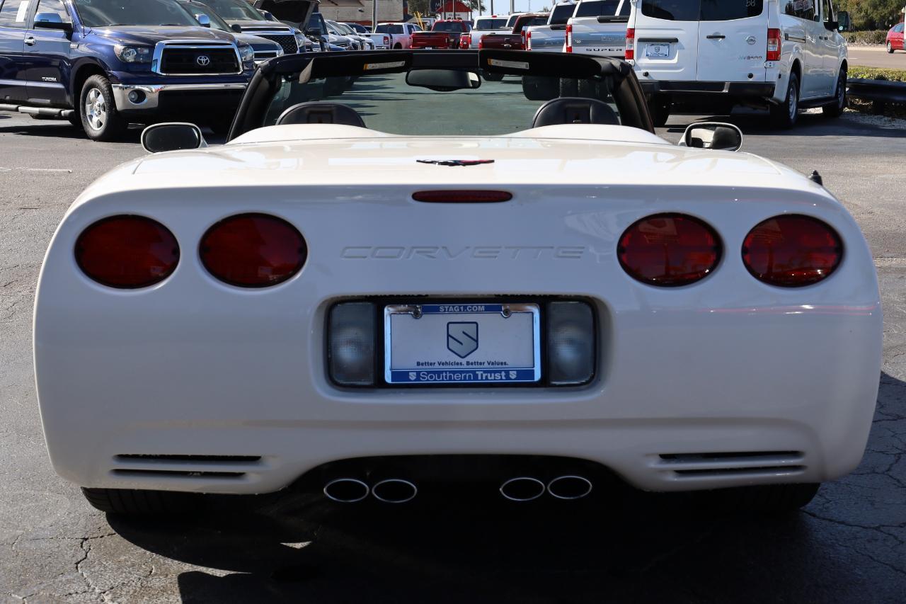 Chevrolet Corvette2Dr Convertible - Thumbnail 3