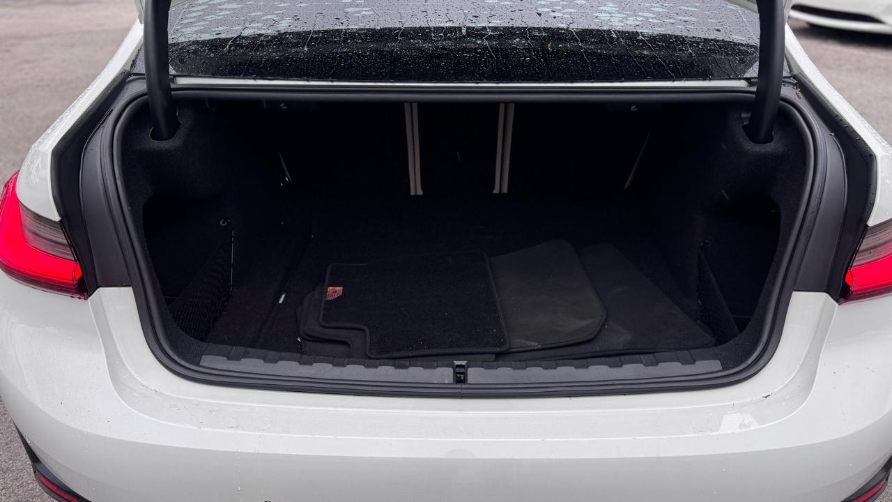 Bmw 3 Series330I Sedan North America - Thumbnail 4