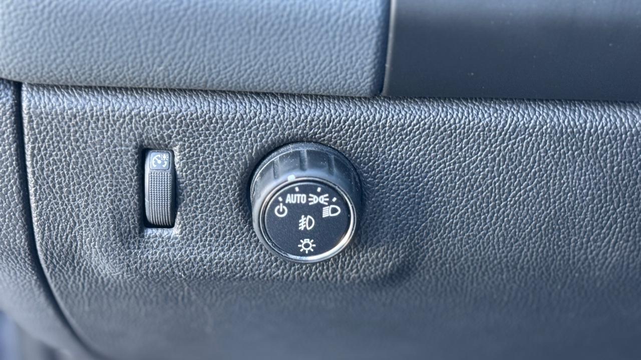 Chevrolet Colorado2Wd Crew Cab 128.3" Z71 - Thumbnail 16