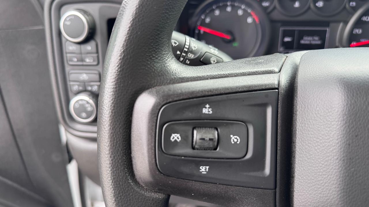 Chevrolet Silverado 15004Wd Double Cab 147" Work Truck - Thumbnail 17