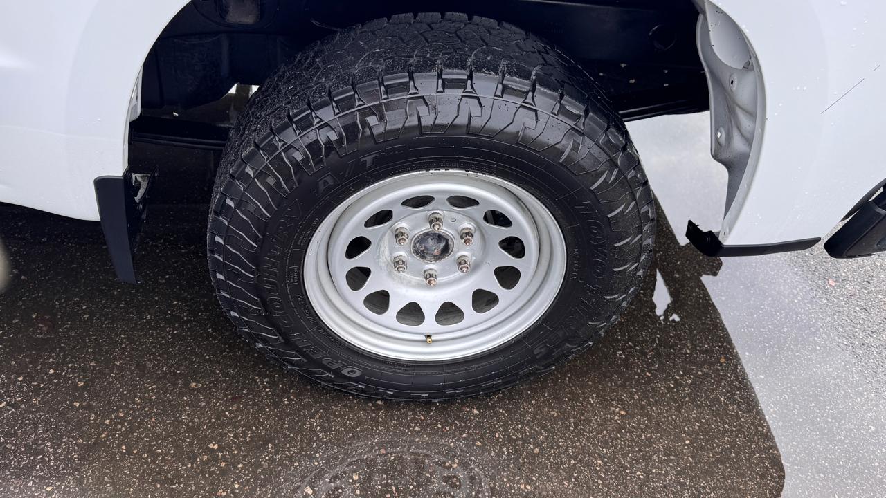 Chevrolet Silverado 15004Wd Double Cab 147" Work Truck - Thumbnail 11