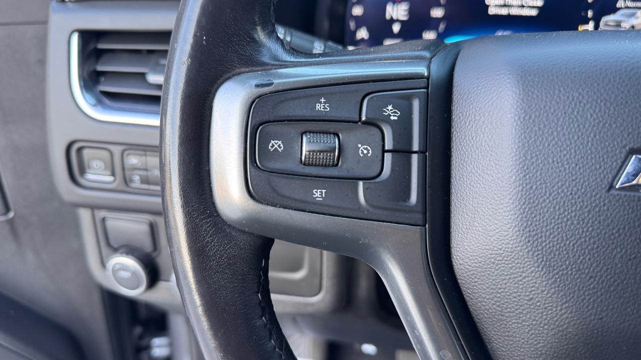 Chevrolet Suburban2Wd 4Dr Lt - Thumbnail 17