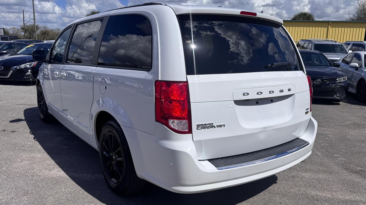 Dodge Grand Caravangt - Thumbnail 3