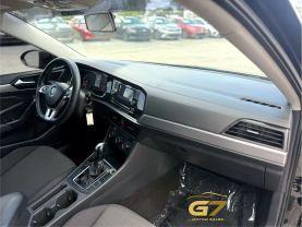 Volkswagen Jetta - Thumbnail 12