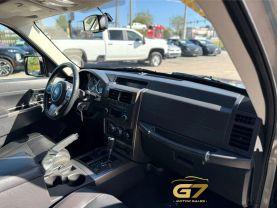 Jeep Liberty - Thumbnail 14