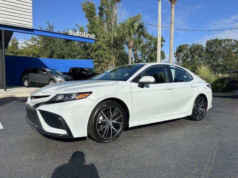 Toyota Camry - View 1