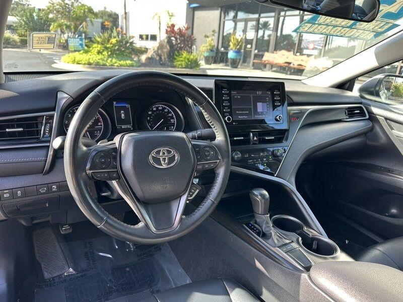 Toyota Camry - Thumbnail 14