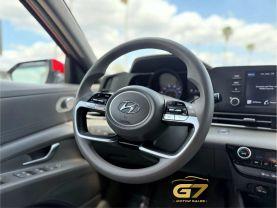 Hyundai Elantra - Thumbnail 17