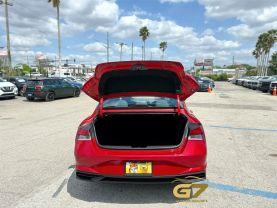 Hyundai Elantra - Thumbnail 5