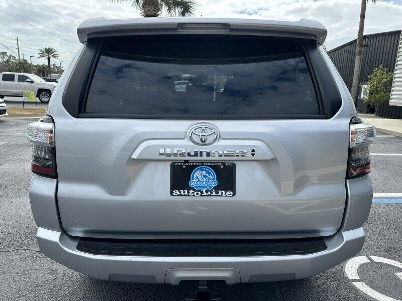 Toyota 4Runner - Thumbnail 4