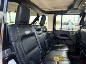 Jeep Wrangler Unlimited - Thumbnail 14