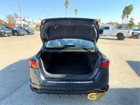 Nissan Altima - Thumbnail 5