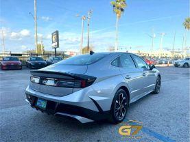 Hyundai Sonata - Thumbnail 10