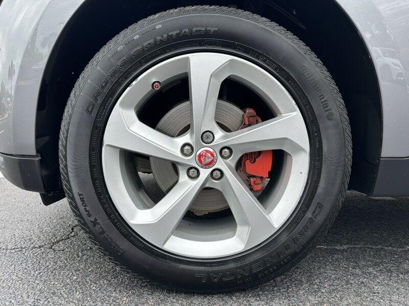 Jaguar F-PACE - Thumbnail 11