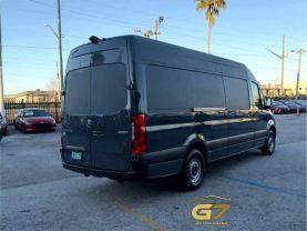Mercedes-Benz Sprinter 2500 Cargo - Thumbnail 9
