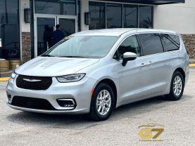 Chrysler Pacifica - Thumbnail 6