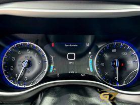 Chrysler Pacifica - Thumbnail 18