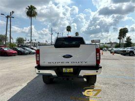 Ford F250 Super Duty Crew Cab - Thumbnail 4