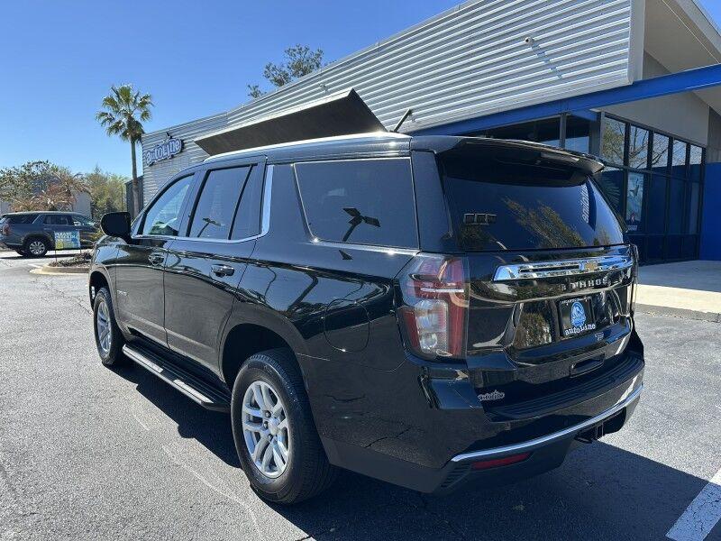 Chevrolet Tahoe - Thumbnail 3