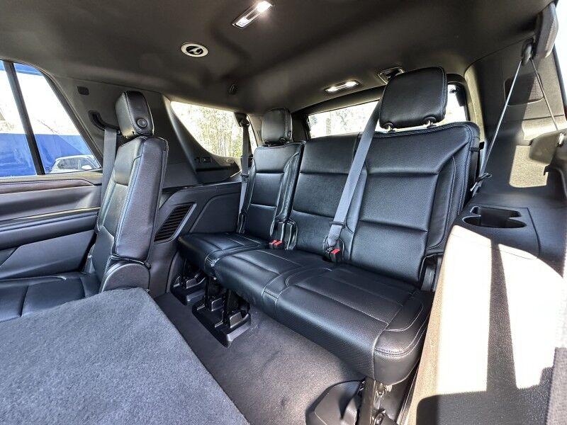 Chevrolet Tahoe - Thumbnail 17