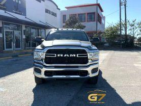 Ram 3500 Crew Cab - Thumbnail 3