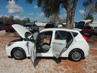 Hyundai Accent - Thumbnail 15