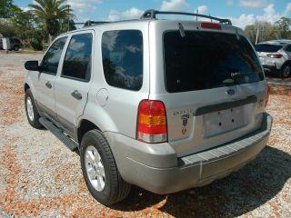 Ford Escape - Thumbnail 13