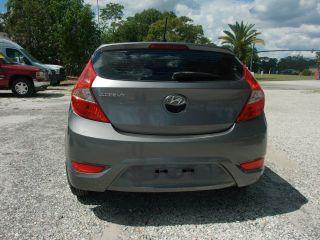 Hyundai Accent - Thumbnail 12
