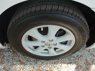 Toyota Camry - Thumbnail 4