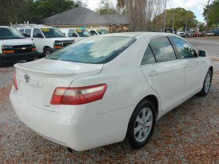 Toyota Camry - Thumbnail 11