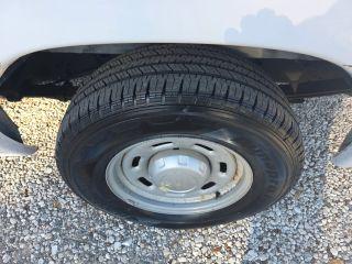 Ford E150 Super Duty Cargo - Thumbnail 5