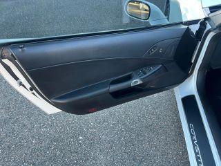 Chevrolet Corvette - Thumbnail 11