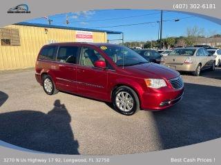 Chrysler Town & Country - Thumbnail 7