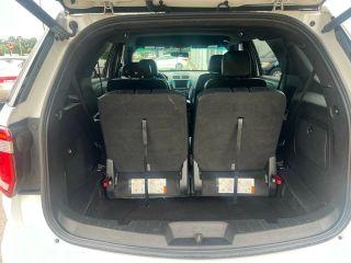 Ford Explorer - Thumbnail 4