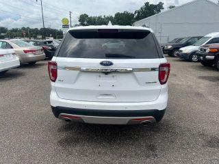 Ford Explorer - Thumbnail 10