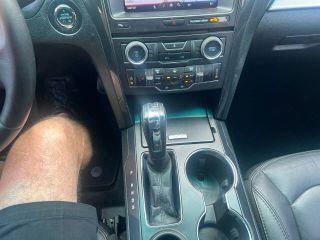 Ford Explorer - Thumbnail 18