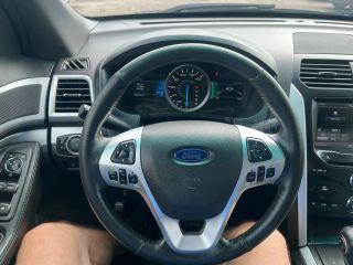 Ford Explorer - Thumbnail 13