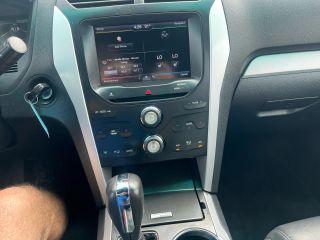 Ford Explorer - Thumbnail 16
