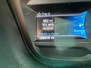 Ford Explorer - Thumbnail 14