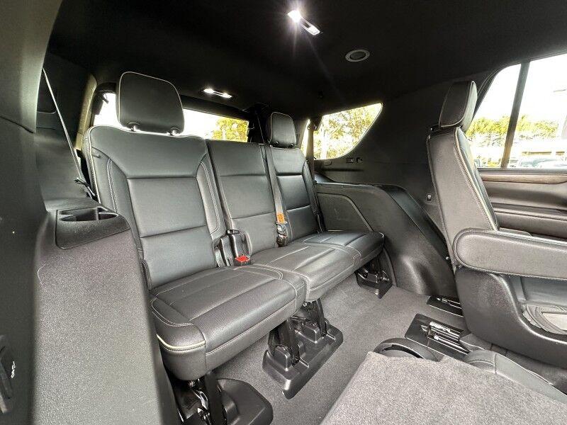 Chevrolet Tahoe - Thumbnail 18