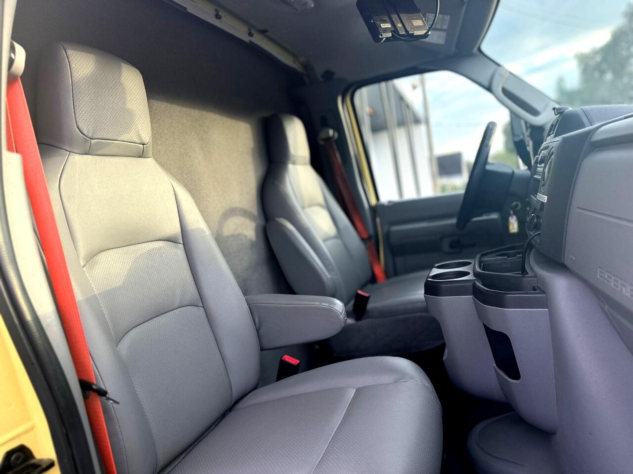 Ford E-Series Cutawayrefrigerated Truck - Thumbnail 11