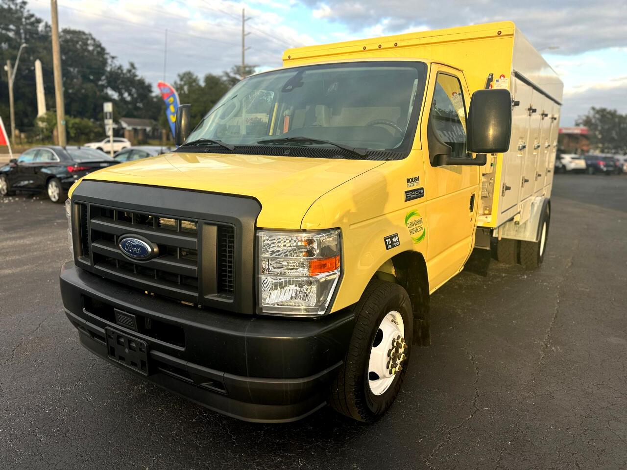 Ford E-Series Cutawayrefrigerated Truck - Thumbnail 4