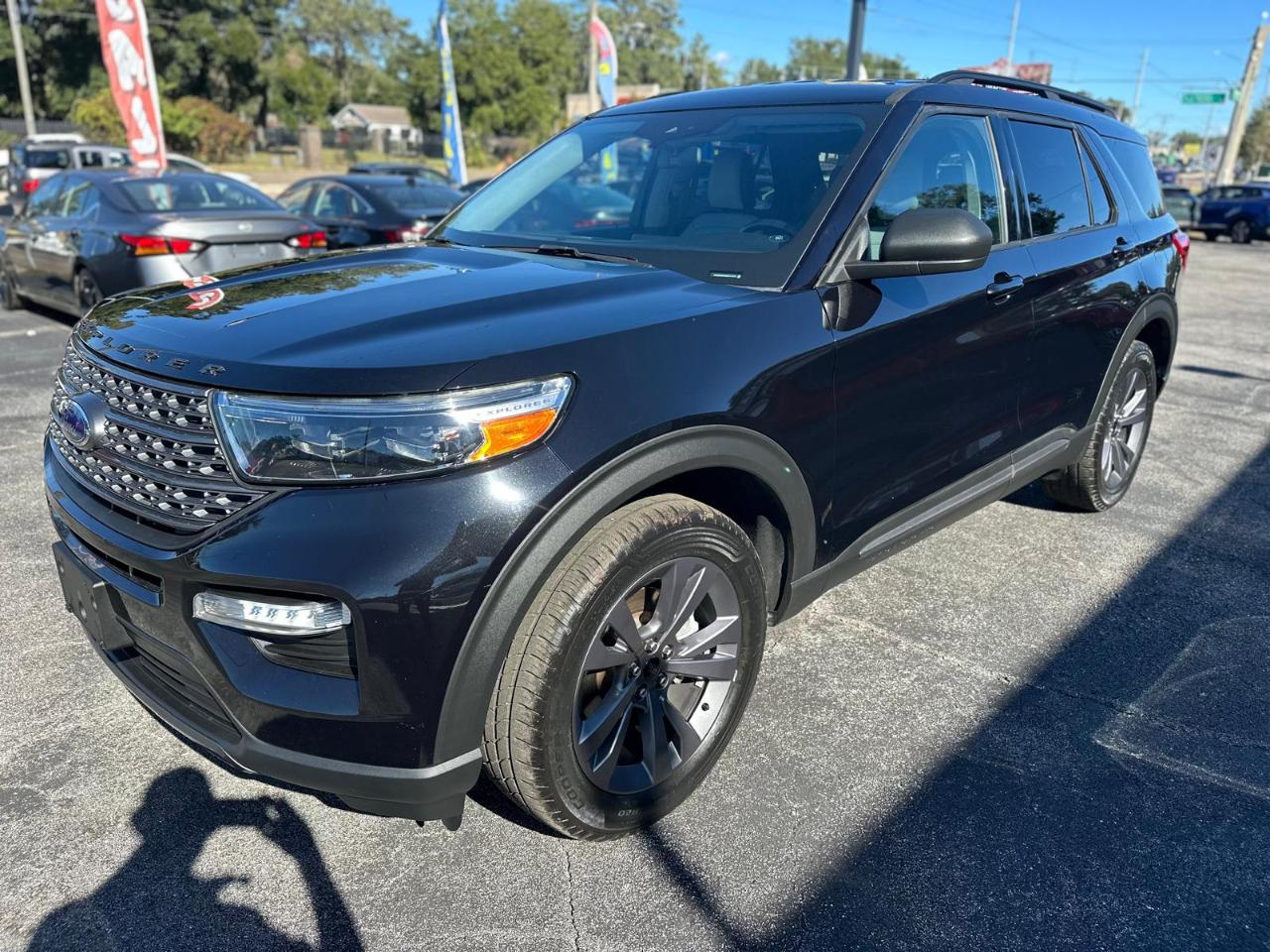 Ford Explorerxlt Awd - Thumbnail 2