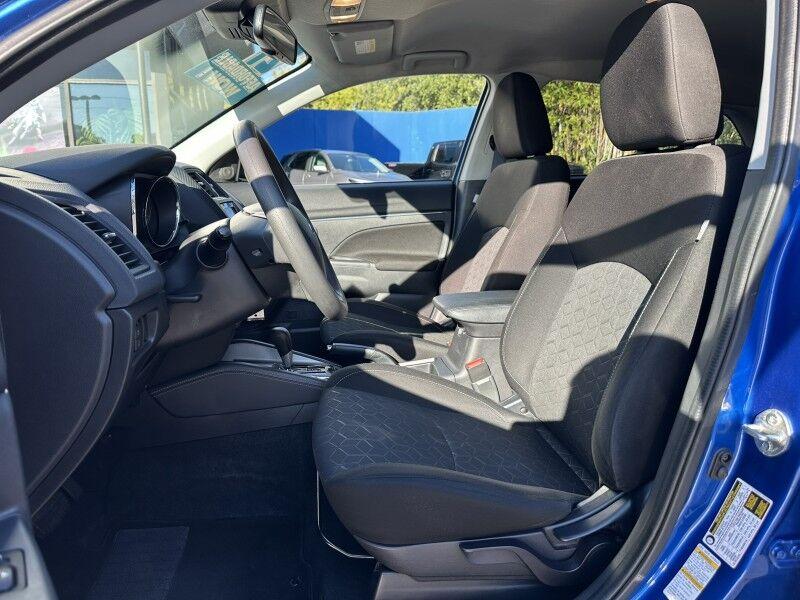 Mitsubishi Outlander Sport - Thumbnail 14