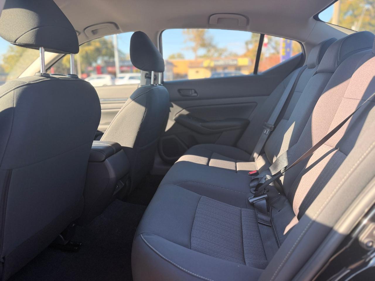 Nissan Altima2.5 Sv Awd - Thumbnail 15