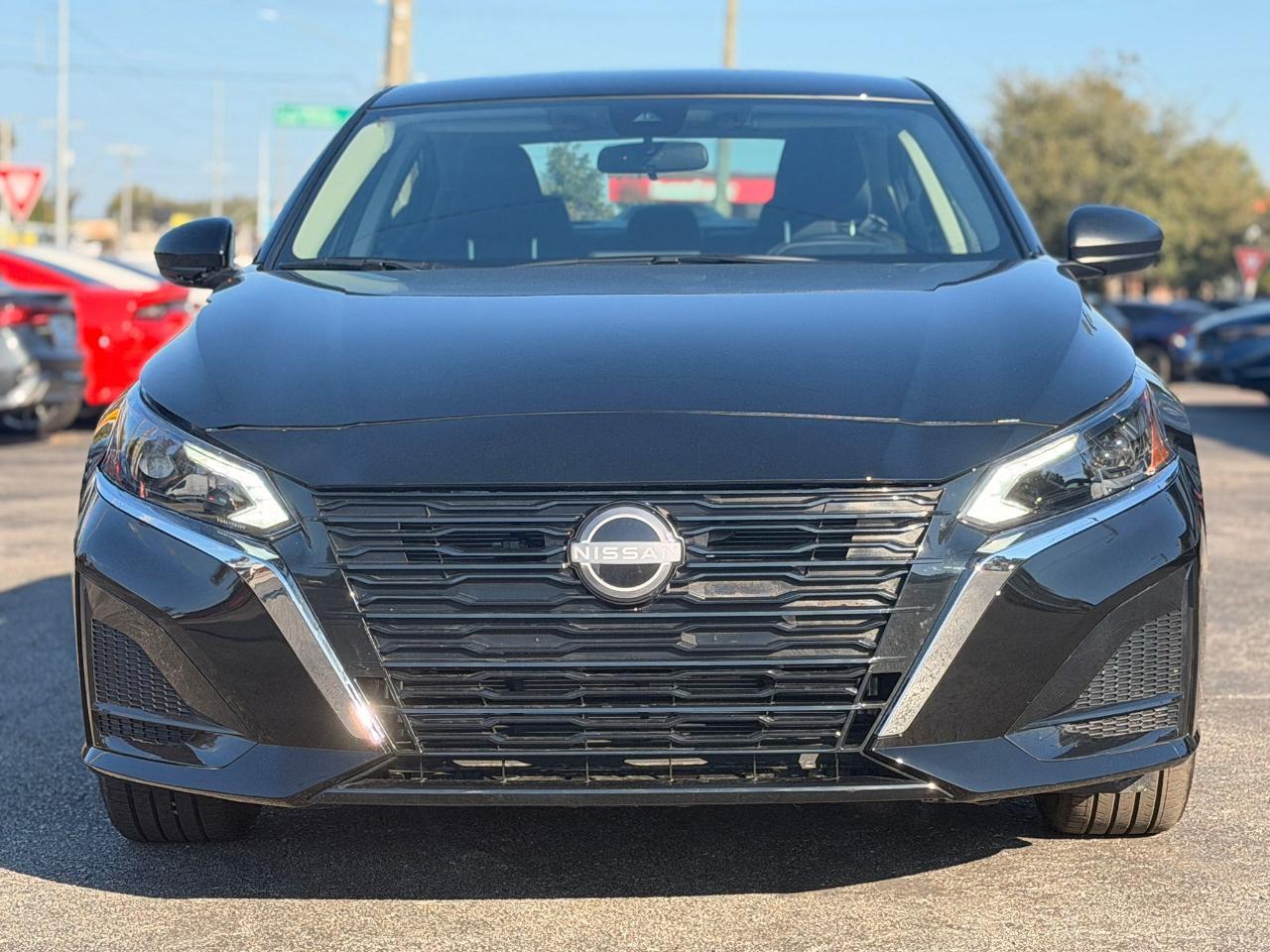 Nissan Altima2.5 Sv Awd - Thumbnail 3