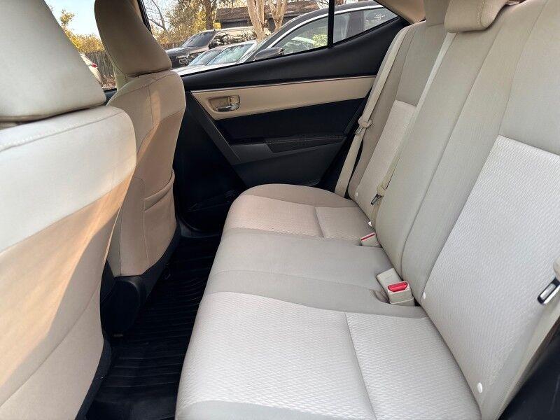 Toyota Corolla - Thumbnail 11